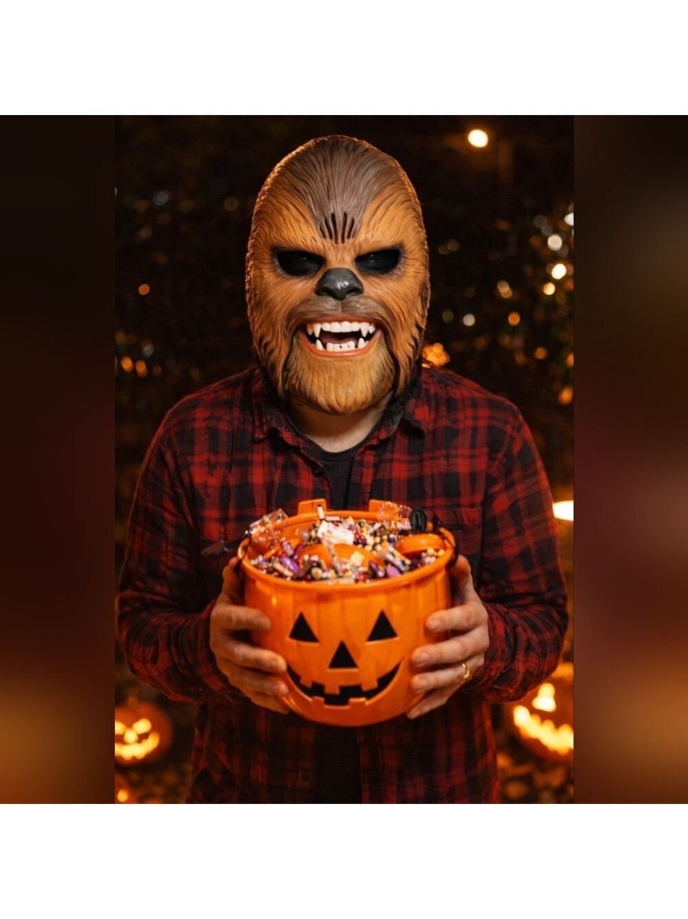Star Wars The Force Awakens Chewbacca Electronic Mask W / Sound Effects